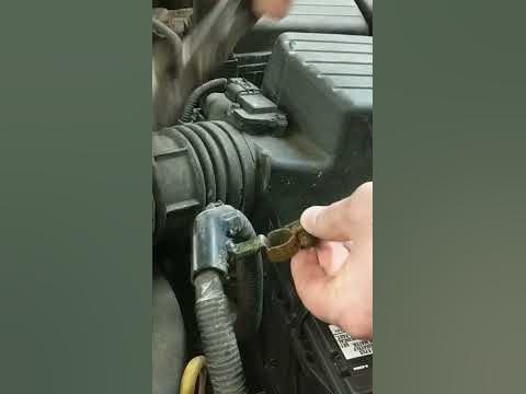 loose car battery terminal hack - tighten without replacing - YouTube
