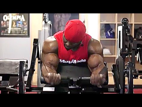 MuscleMeds Athlete & IFBB Pro Akim Williams Trains Back At Bev Francis Powerhouse Gym