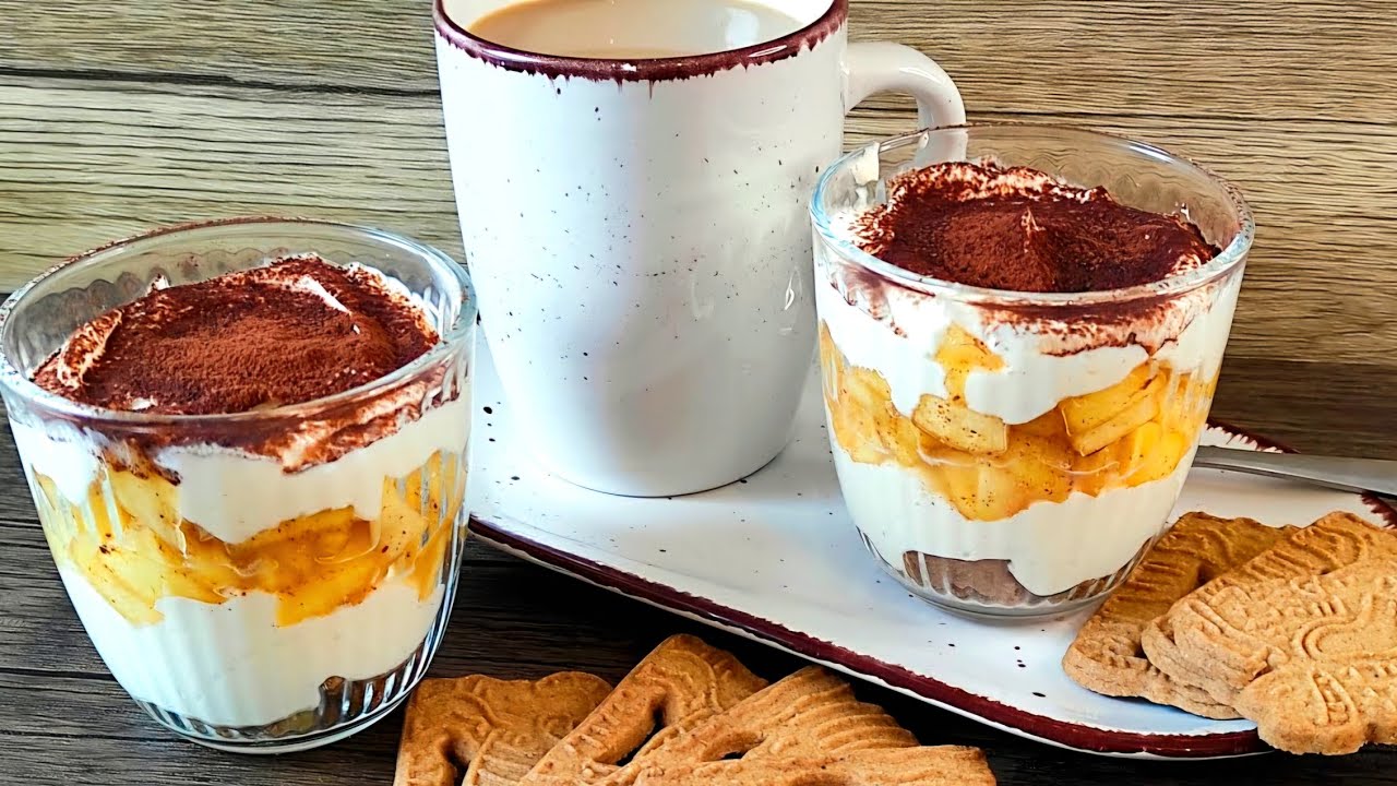 Bestes Apfel Spekulatius Dessert, schnelles Dessert Tiramisu im Glas ... Bestes Apfel Spekulatius Dessert, schnelles Dessert Tiramisu im Glas ...