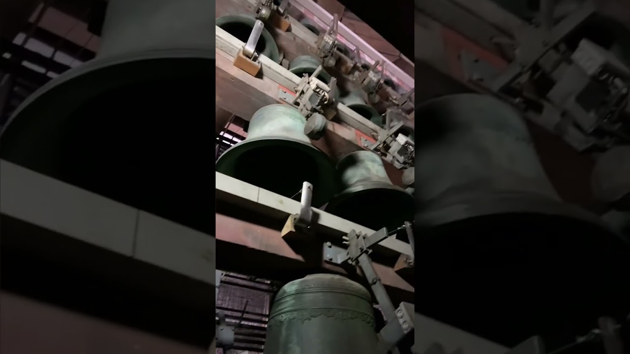 Église Notre-Dame des Recollets, Verviers. Le carillon. Звон колоколов в Нотр-Дам, Вервье, Бельгия.