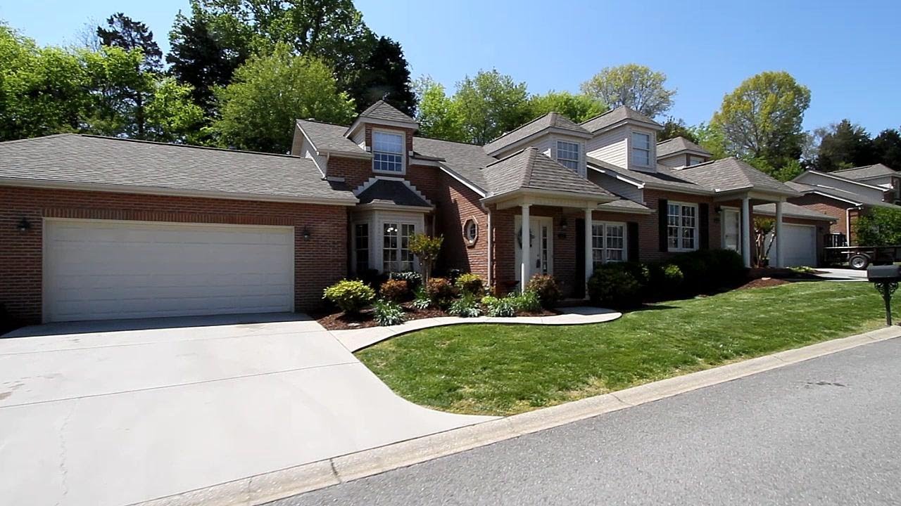 Immaculate Knoxville condo for sale at 7521 Saint Baron Way YouTube