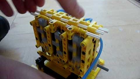 LEGO Pneumatic Engine (LPE) 3 cylinder inline - Techbricks.nl