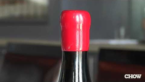 How to Remove Wax Wine Seals - CHOW Tip