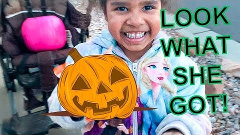 I CAN'T BELIEVE SHE GOT THAT TRICK OR TREATING! 😮