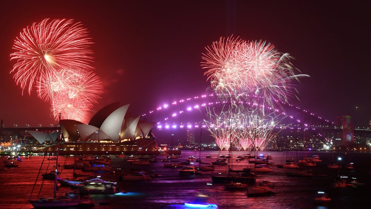 New Year's Eve 2020 countdown celebrations around the world - YouTube