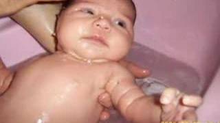 Trinidad de Los Angeles / 1 Y 2 Meses