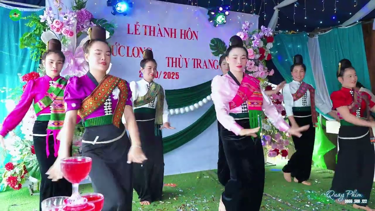 ĐIỆU MÚA LÀO LĂM VÔNG CỦA CÁC CÔ GÁI THÁI YÊN CHÂU MÚA MỪNG ĐÁM CƯỚI CÔ DÂU CHÚ RỂ 