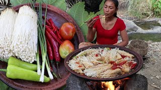 Mushroom Curry with Tomatoes and Peppers - Mushroom recipes for Lunch food ideas & eater Ep 19