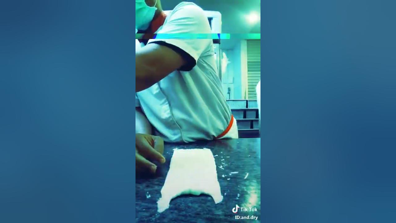 CARA MEMBENTUK ROTI ISI KEJU PARUT