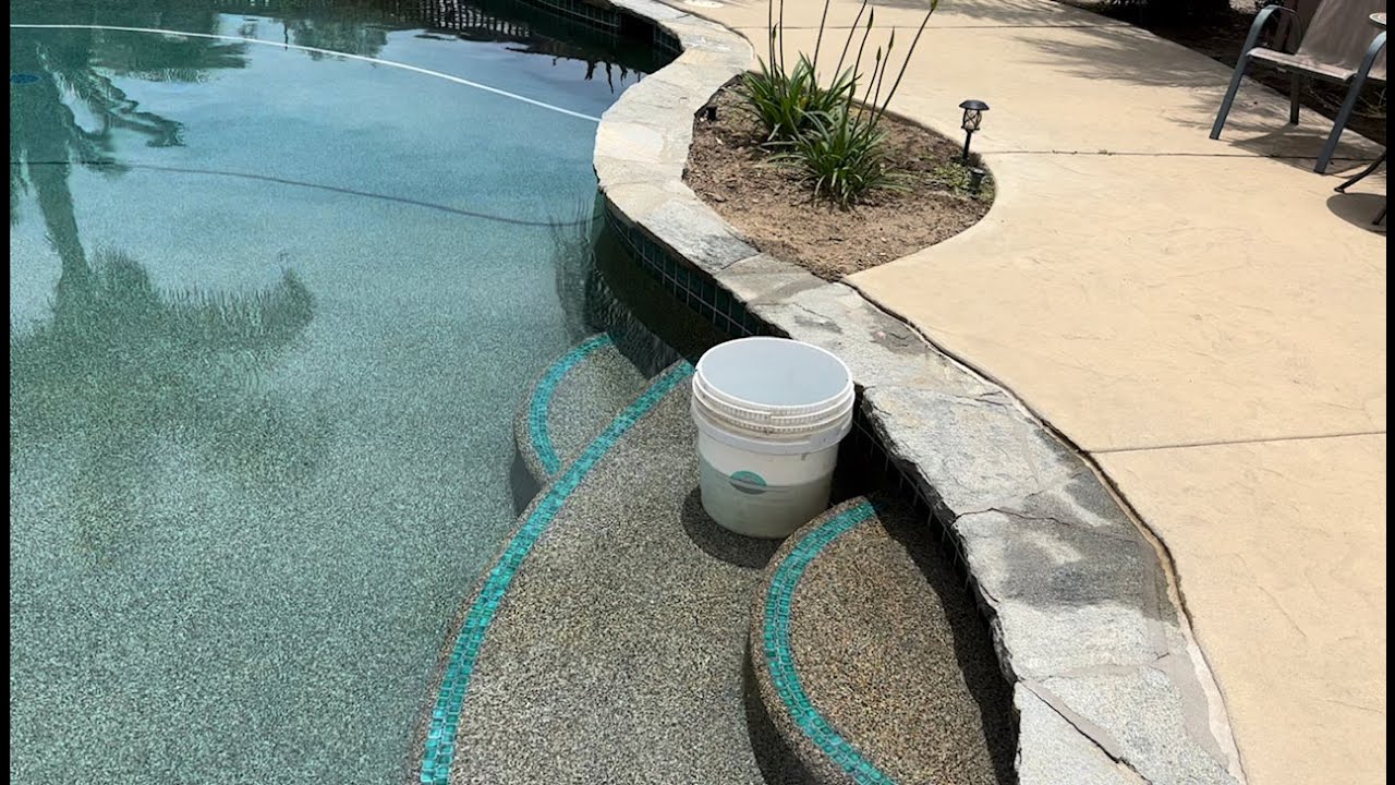 The White Bucket Test: How to Identify Green Pool Water