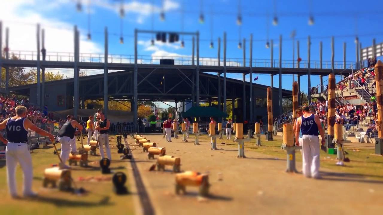 Wood chopping at the Sydney Royal Easter Show 2014 - YouTube