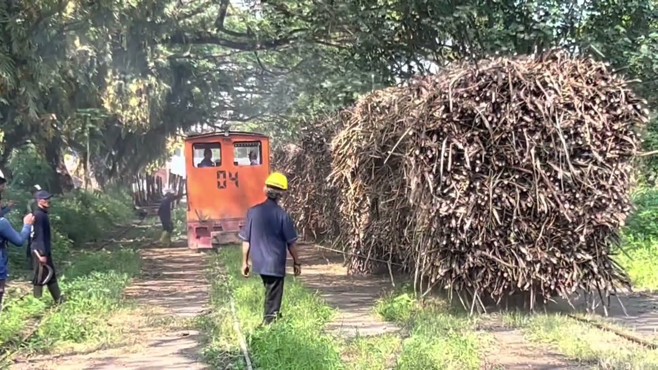 Momen Langka 2023 : Loco Diesel PG Gempolkrep keluar pertama menjelang musim giling 2023 - Part 3