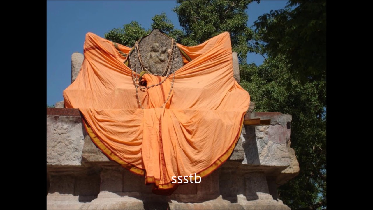 Raghothama theertharu- Guruparampara by Sri Satyatmatheertharu