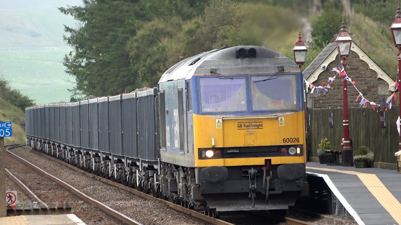 Fantastic Freight at Ribblehead and Tangmere too! Classes 60 66 70 Top the Long Drag 19 Aug 25