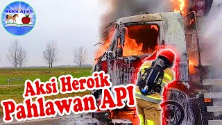 Aksi Heroik Petugas Pemadam Kebakaran Belanda memadamkan Api Mobil | Sekilas Info | Buku Ajaib