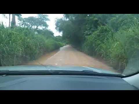 Água na Estrada "Beira Rio" em  Povoação dia 07 de março 2020