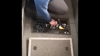 В Перми водитель пытался починить автобус горелкой | 59.RU