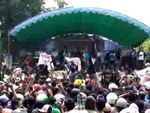 perpisahan terpadu smk pgri 1\u00263 lamongan 11-12 .masa lalu via valendt