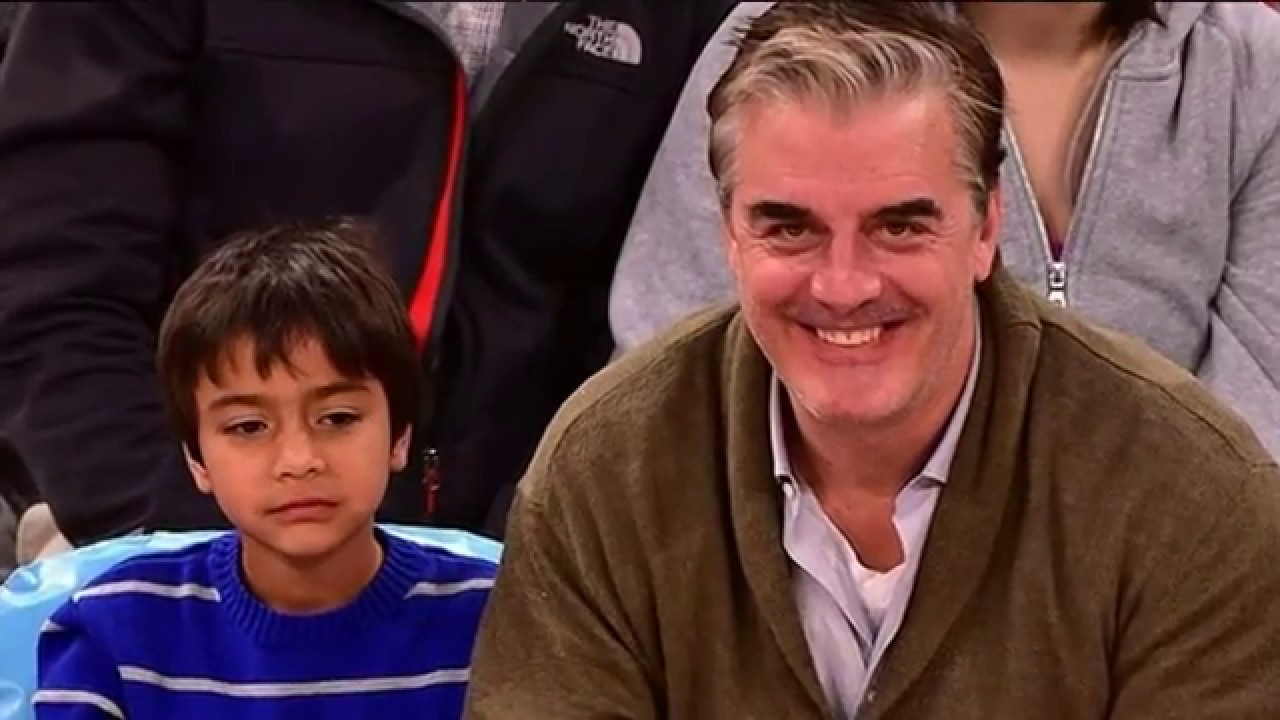 Chris Noth Family Wife, Son, Siblings, Parents pic image pic