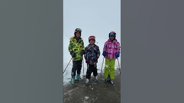 Thumbnail of Musavir with friends enjoy snowfall in Gulmarg #song #bollywood #coversong