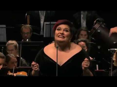 The Witch’s Aria - Hansel & Gretel. “Ja Gretelchen...hurr hopp hopp” | Mezzo Claire Barnett-Jones