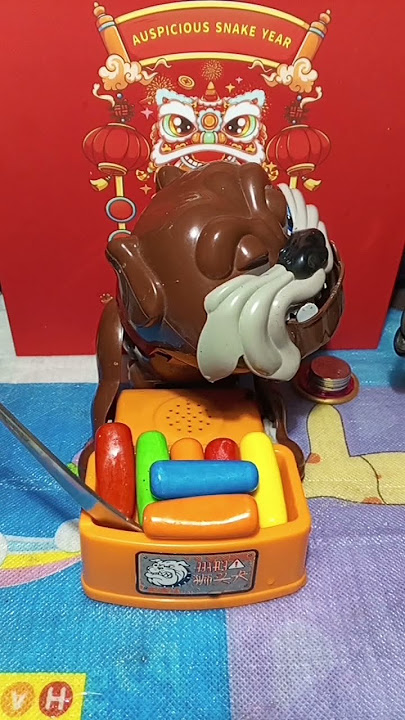 Mad Dog with this sweet colored bubble gum #short #satisfying #asmr #viralshort #shortvideo