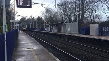 (D1645) 47830 Passing Through Reading West With Toot