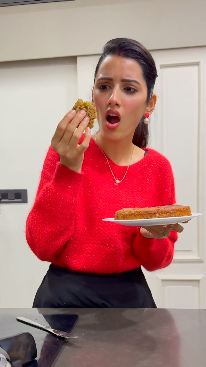 Xmas Par Na Khaye Bache Ye Cake ? ? #neetubisht #trending #minivlog #xmas #trendingshorts