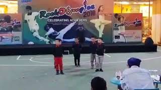 Barack jendral dancing so coll . Anak artis Camel Petir  Like mother like son ..new boy band kids..