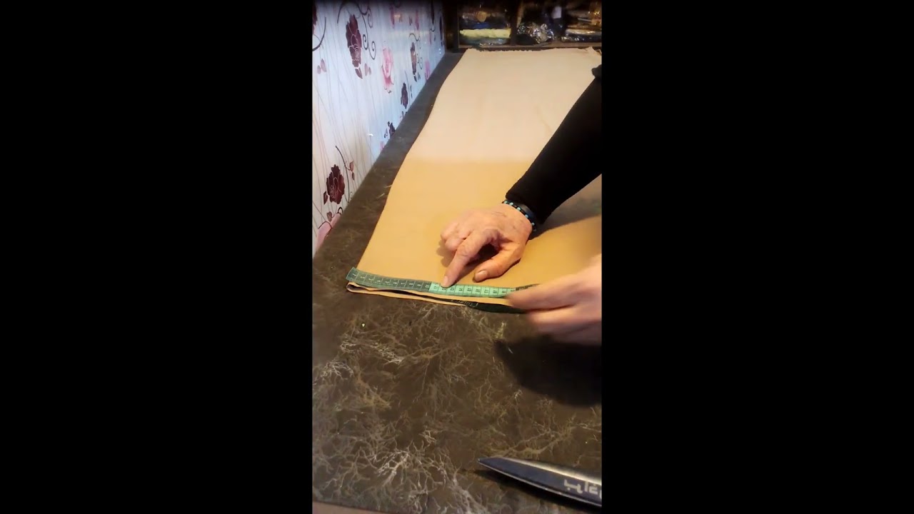 بنوتاتي الحلوات نزلتلكم بس الفصال وبعد انزل الخياط  لئن طول التصوير هوايه فصال لونين قصه حلزونيه