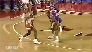 Michael Jordan Manhandled the Knicks! (1988.12.29)