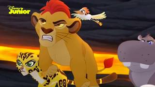 La Garde du Roi Lion: Kion et sa Cicatrice   Kion combat Scar.