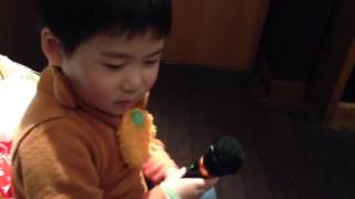 初のカラオケマイク。