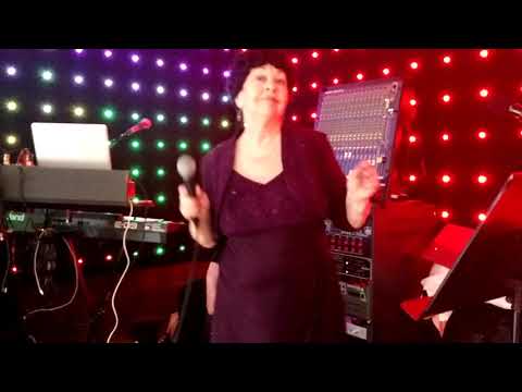 Lyudmila Komashko - Restaurant (Lights of Baku) - Белые розы, бедное сердце.