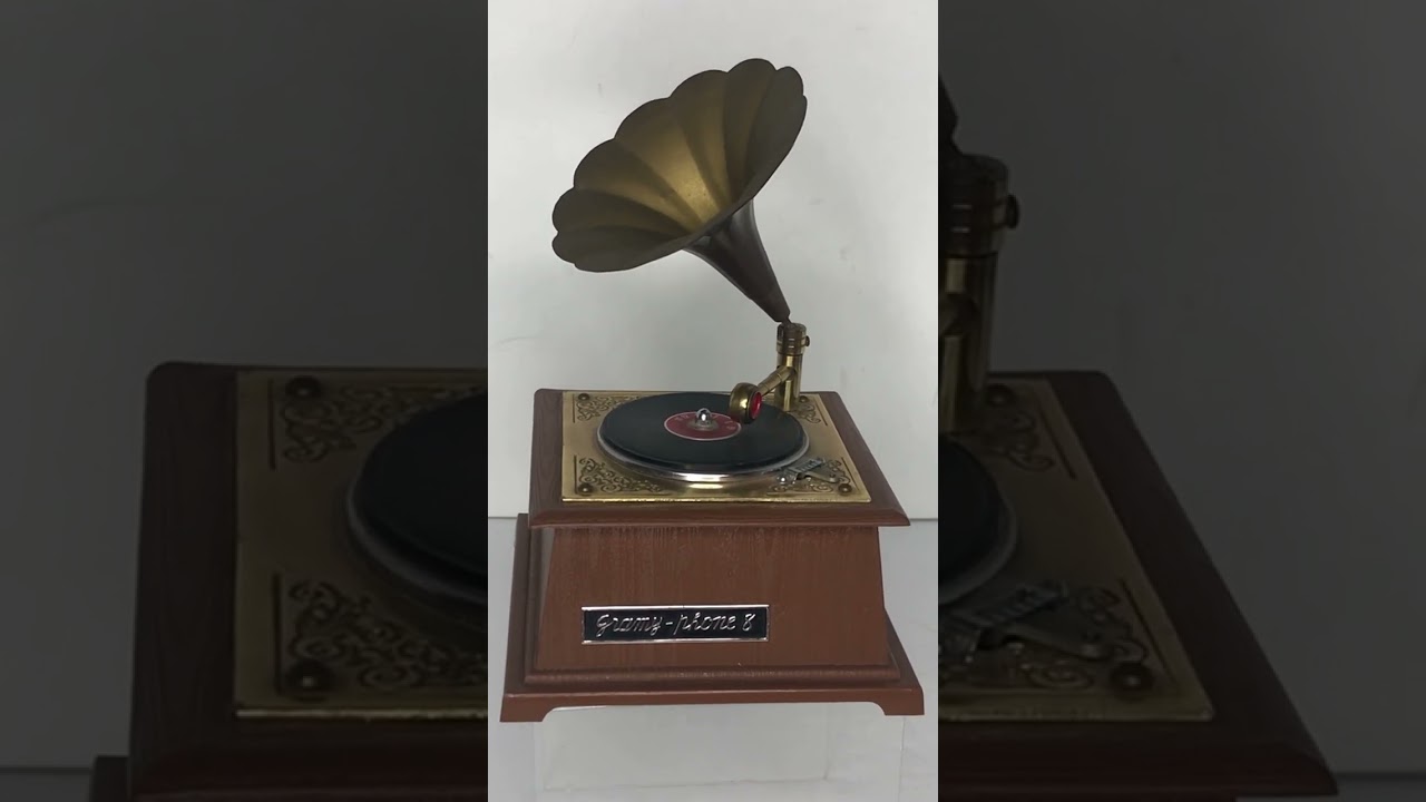 Vintage 1966 Victor Victorola Phonograph Gramy Phone 8 Novelty Transistor Radio Demo