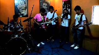 California king bed (cover by anggulo band)