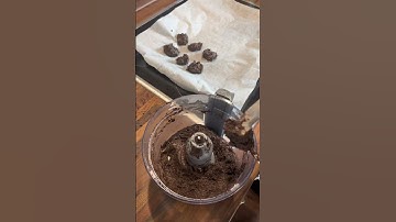3 ingredient Oreo Truffles | Only £5 to make!