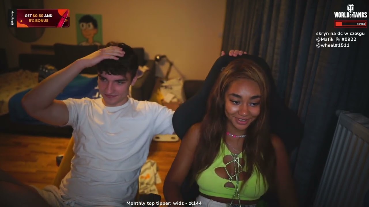 LIZA PŁACZE NA STREAMIE