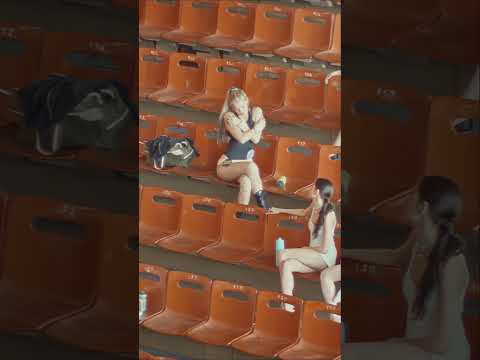 Юля Гаврилина раскрыла в кого она влюблена в клипе на эту песню, одобряем?