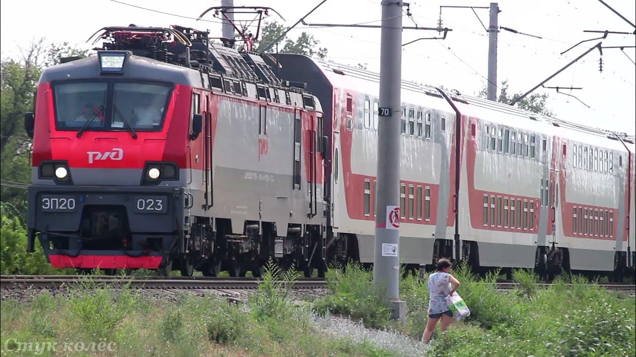Поезд 216с адлер барнаул. Поезд барнаул. Фирменный поезд ямал 011е. Маршрут 216 поезда. Поезд 140 с адлер барнаул вагон.
