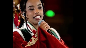 非洲歌手太棒了，他们可以用他们美妙的声音唱所有你喜欢的歌曲，希望你喜欢, 观看完整的直播🎊🎊🎷