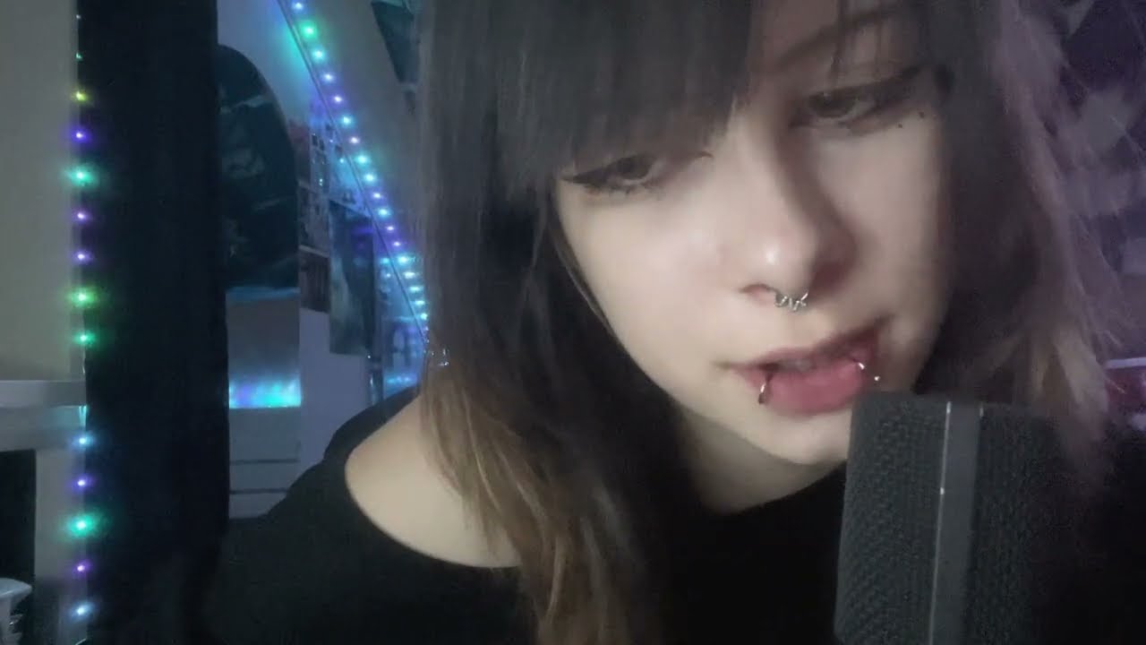 асмр emo teen girl тихо жалуется на жизнь💔 неразборчивый шепот…