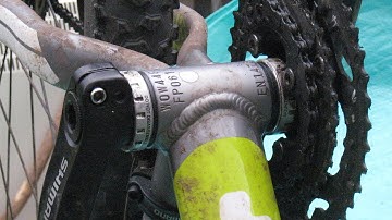 Shimano  Hollowtech II bottom bracket replacement / repair - part 1