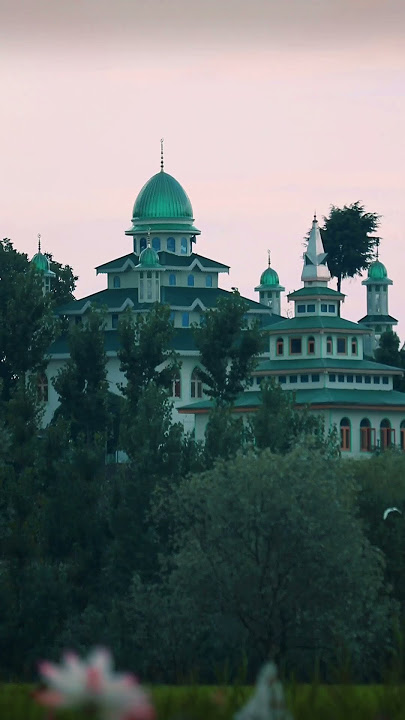 A place where beauty and belief bloom together. #shahzadrso #rsoproductions