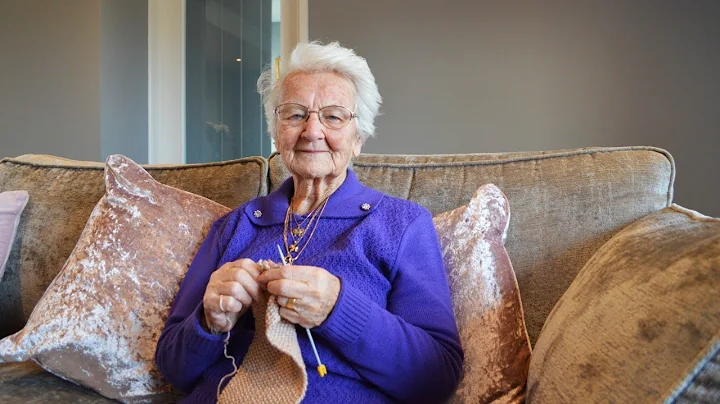 Margaret Seaman's knitted Sandringham
