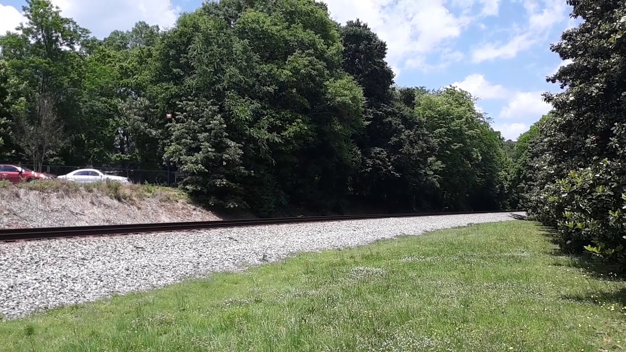 NS 905 with NS 6909 SD60E