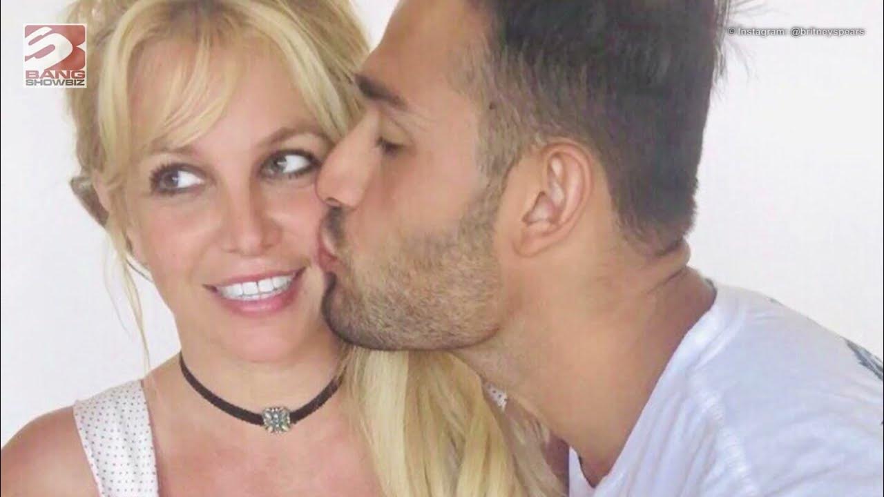 Britney Spears Says 'I am Having a Baby' Leaves Fans Confused TMZ LIVE - YouTube