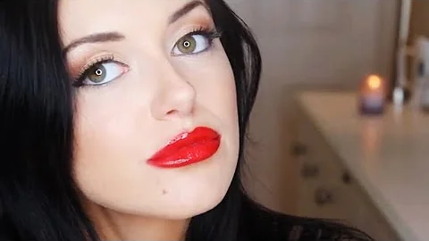 HOW TO APPLY LIPSTICK FOR BEGINNERS