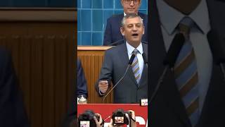🔴 Chp Genel Başkanı Özgür Özel, Muharrem İnce’yi Işte Bu Sözlerle Takdim Etti.