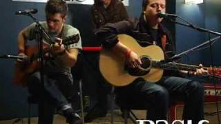 Video thumbnail of "Jason Isbell and the 400 Unit- "Street Lights" Live at Paste"